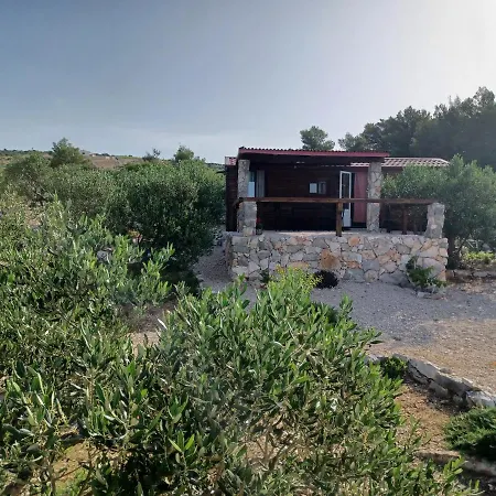Country house Robinzonski Smjestaj Tiha Draga