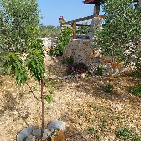 Kır Evi Robinzonski Smjestaj Tiha Draga Primošten
